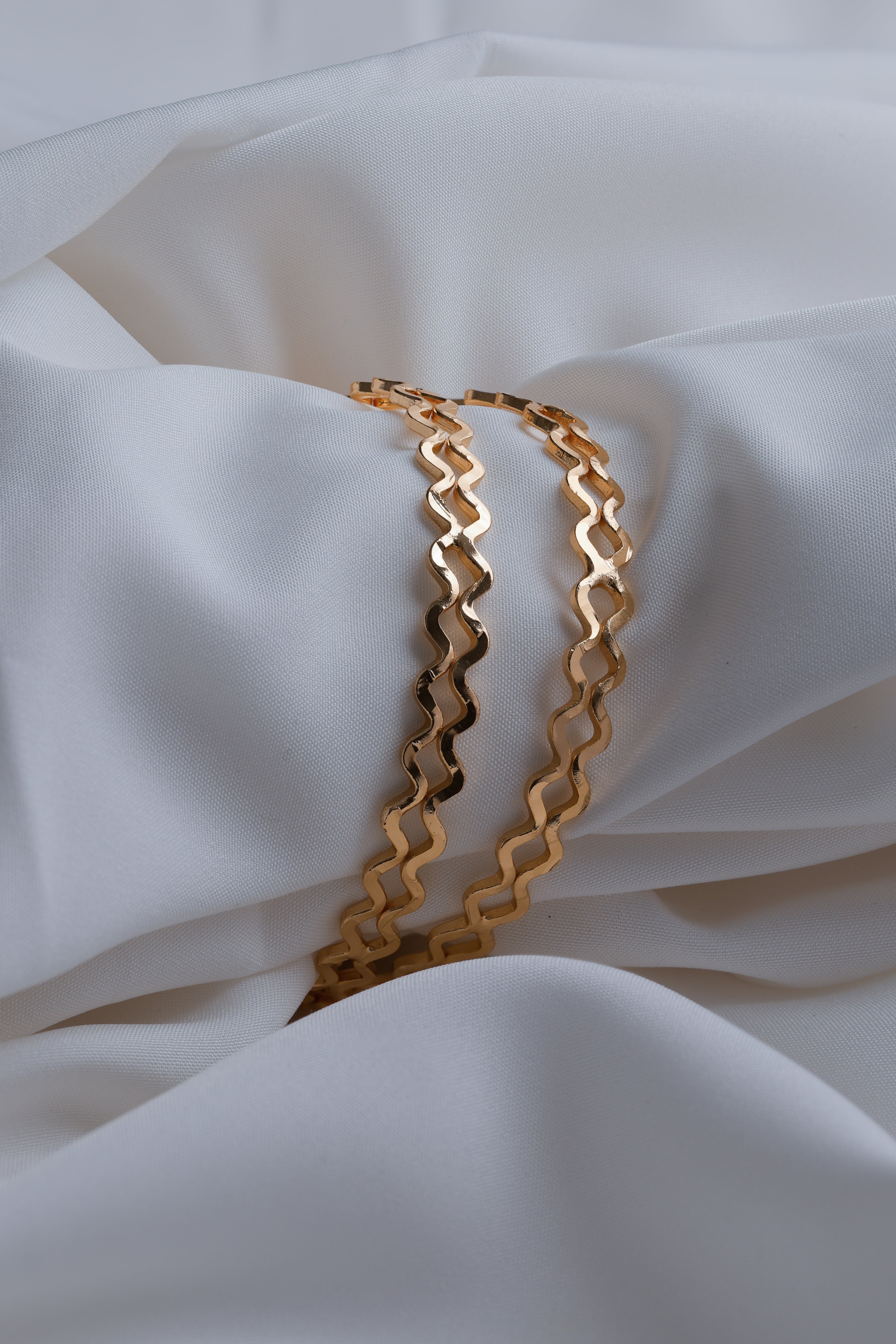 Golden Wave Scalloped Bangle Set (set of 2)