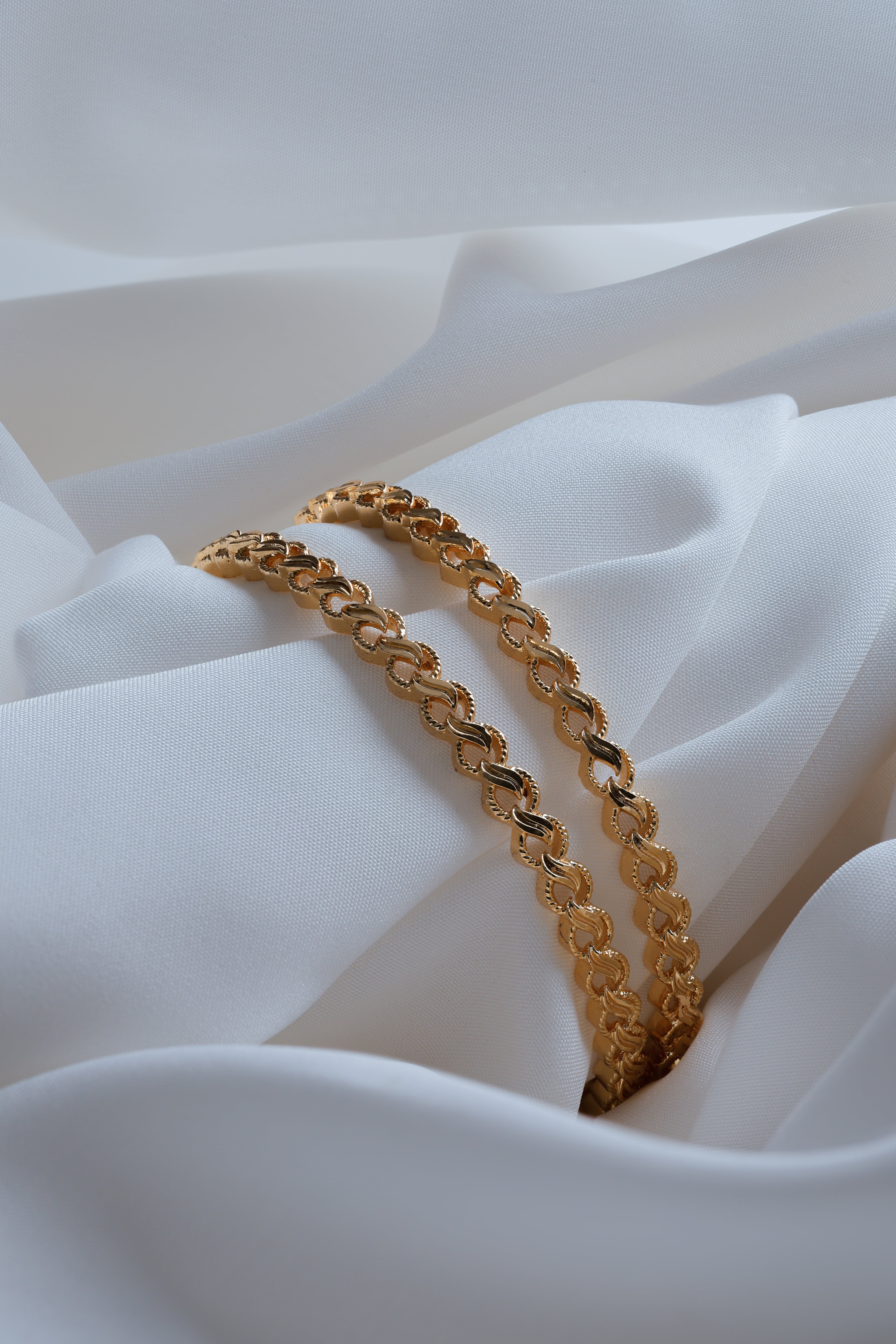 Classic Daily Wear Gold-Plated Intricate Filigree Bangles – (Set of 2)