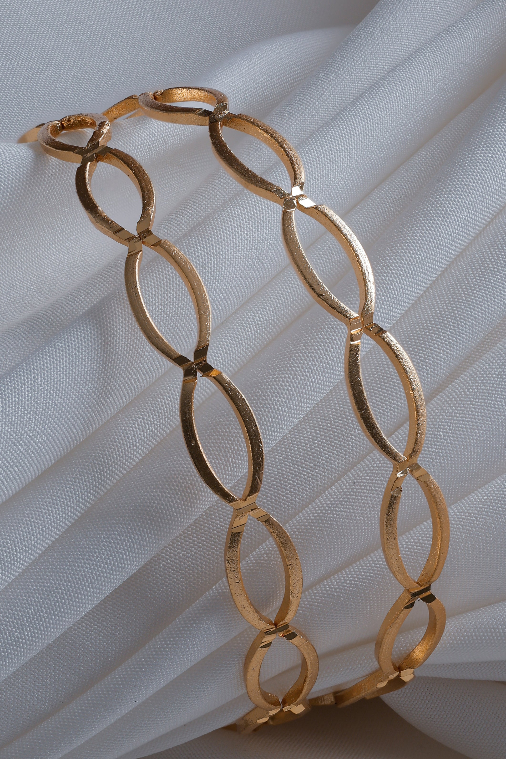 Elegant Gold Plated Oval-Link Bangles – (Set of 2)