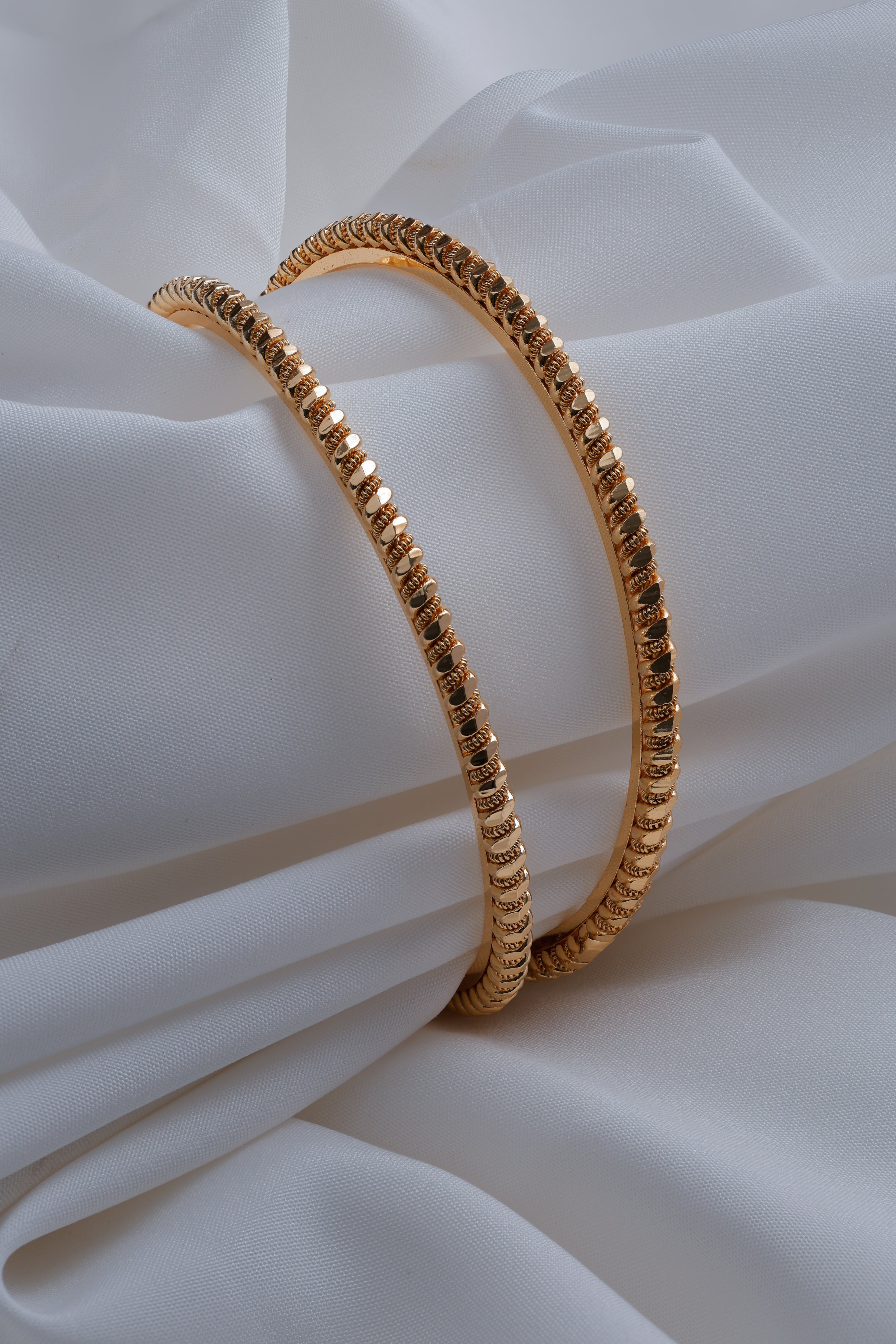 Is That Real Gold?" – Ultra-Realistic Gold-Plated Textured Bangles ( Set of 2)