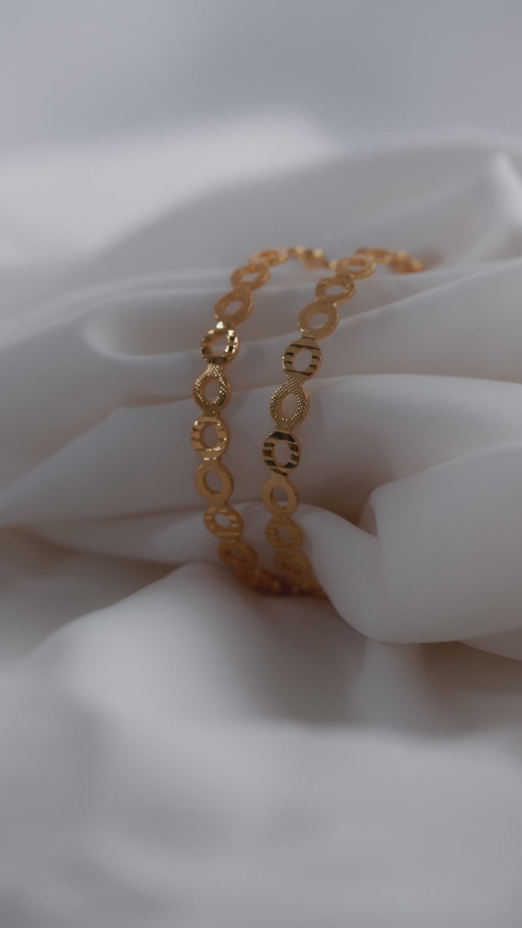 Elegant Gold Plated Geometric Circle Bangles – High-Shine ( Set of 2)