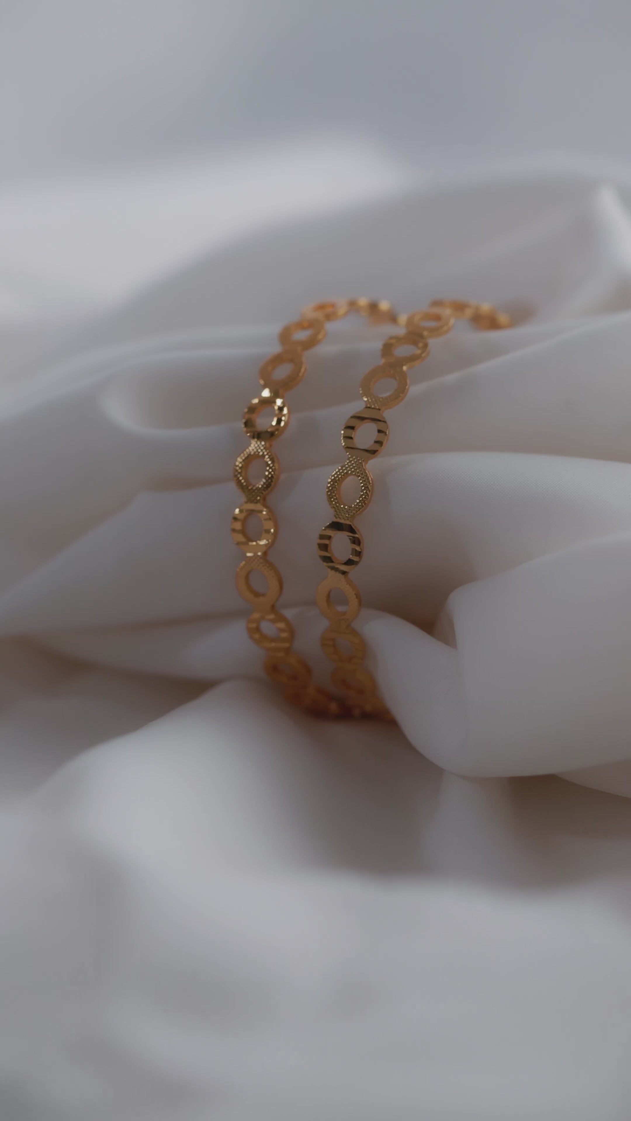 Elegant Gold Plated Geometric Circle Bangles – High-Shine ( Set of 2)